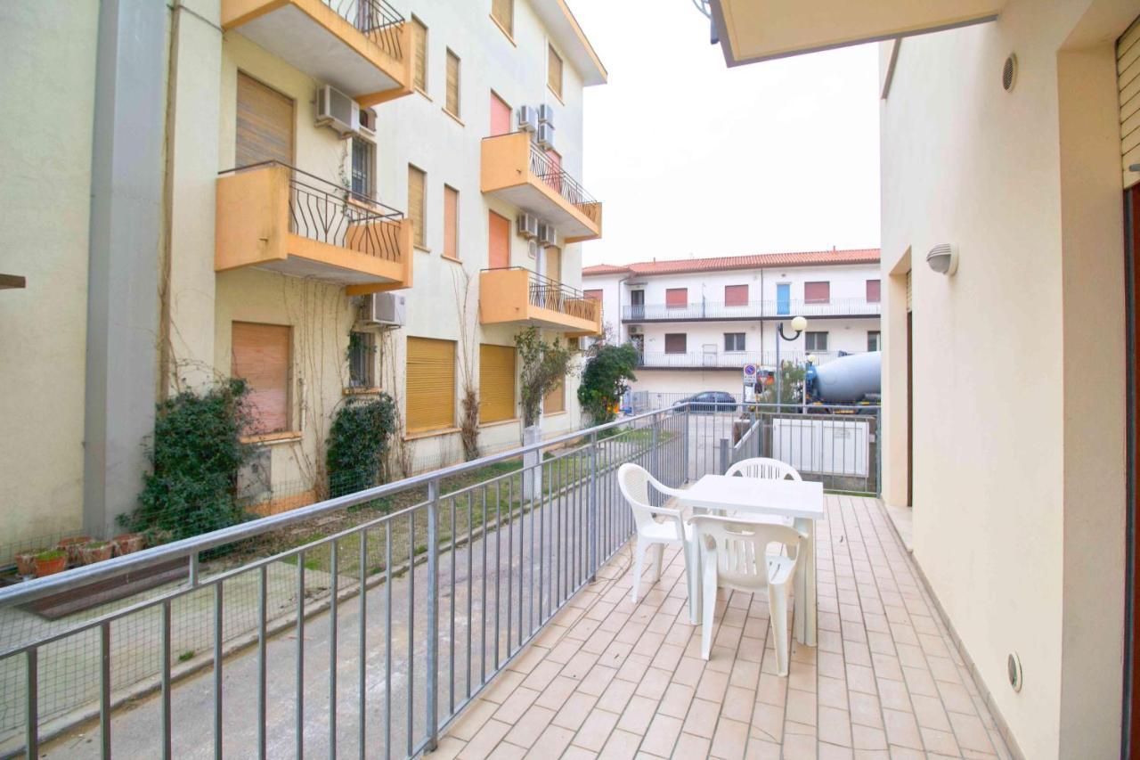 Condominio Carnelos Lido di Jesolo Exterior photo