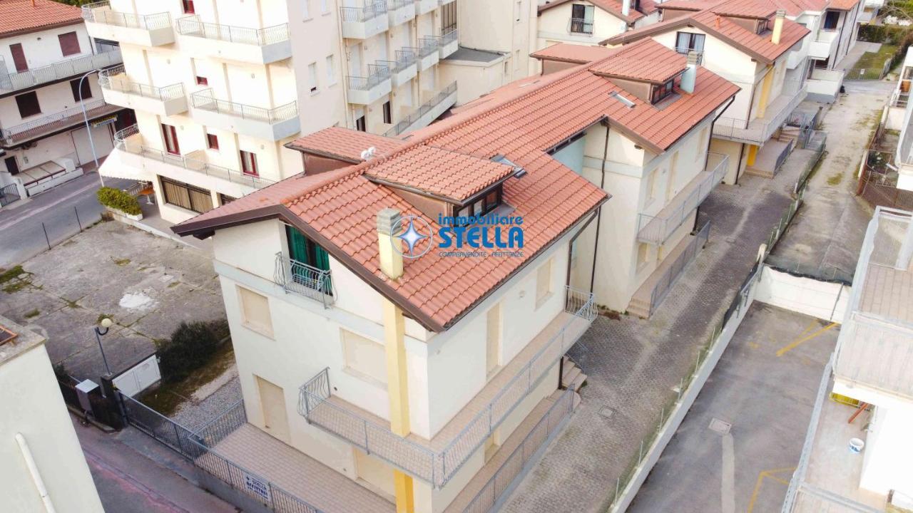 Condominio Carnelos Lido di Jesolo Exterior photo