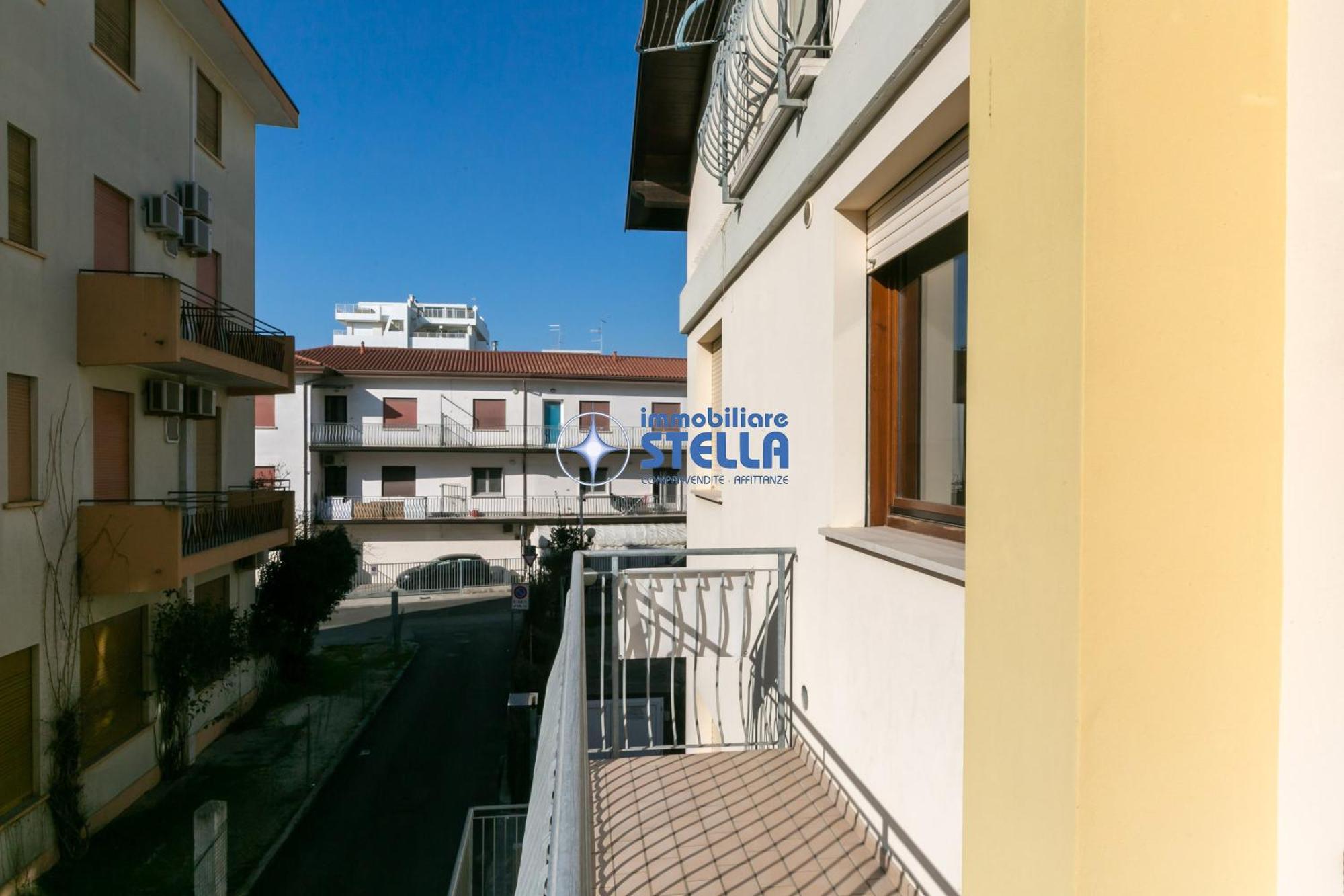 Condominio Carnelos Lido di Jesolo Exterior photo